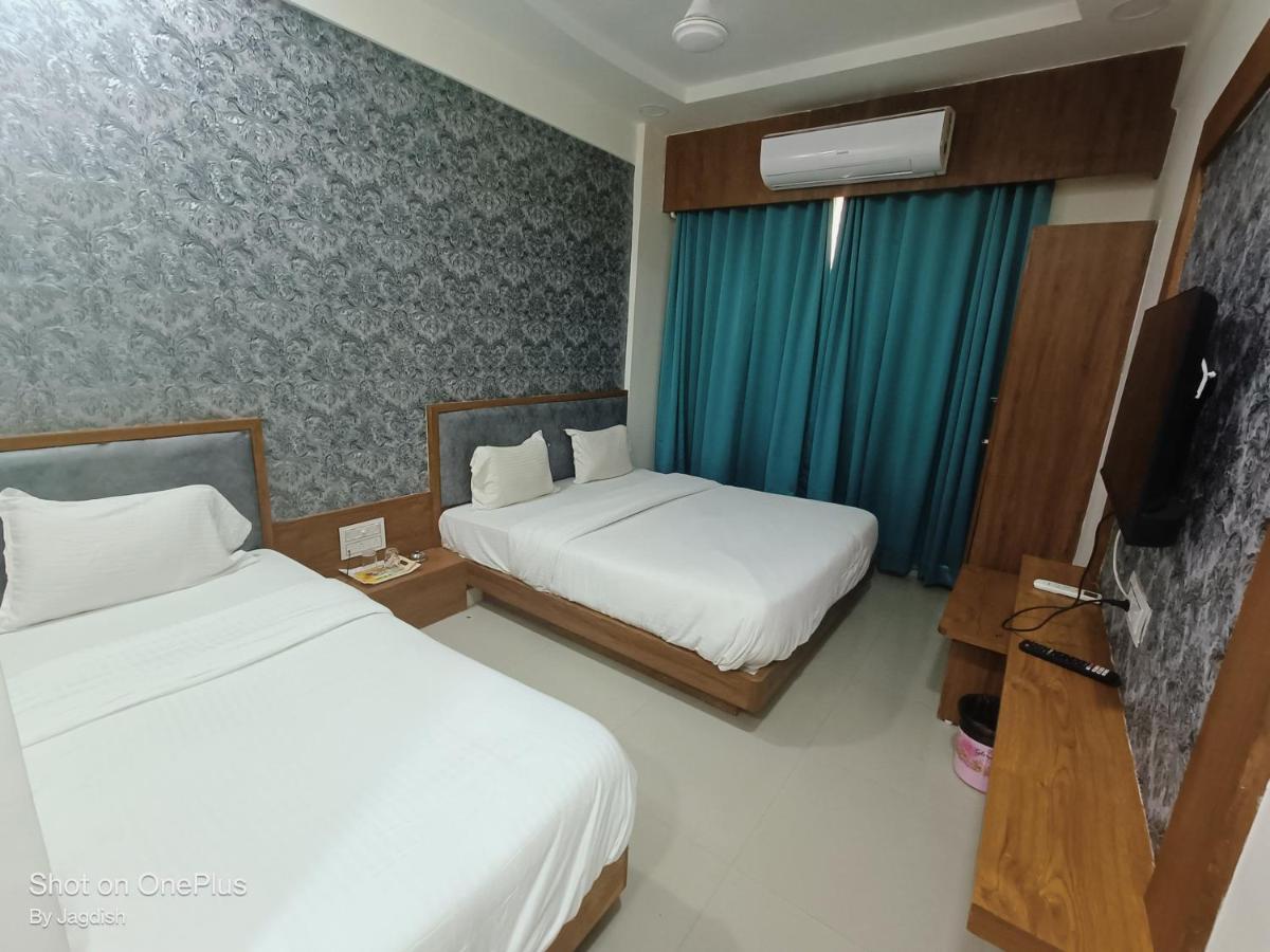 Hotel Asopalav 간디나가르 외부 사진